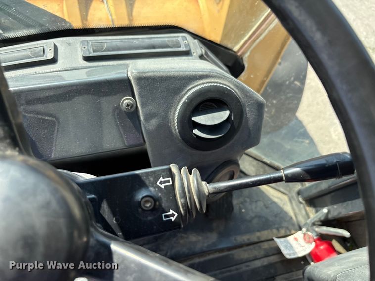 image for item EA7475 2013 John Deere 524K wheel loader