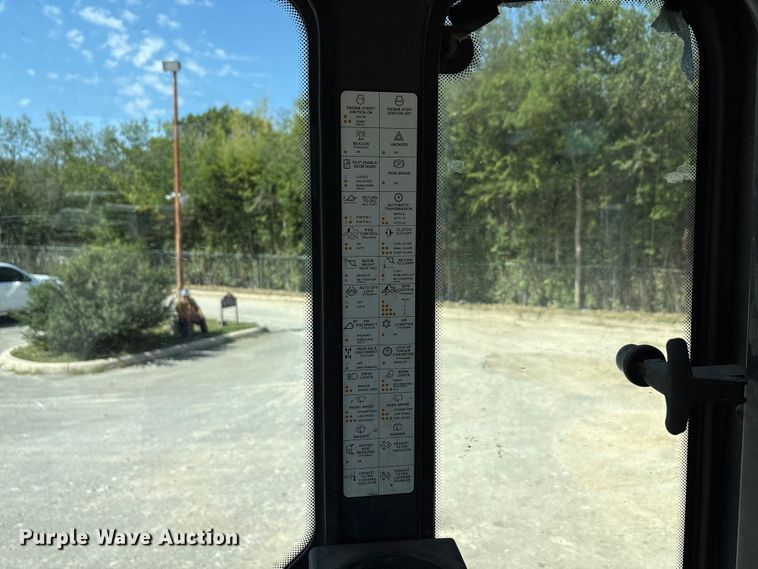 image for item EA7475 2013 John Deere 524K wheel loader