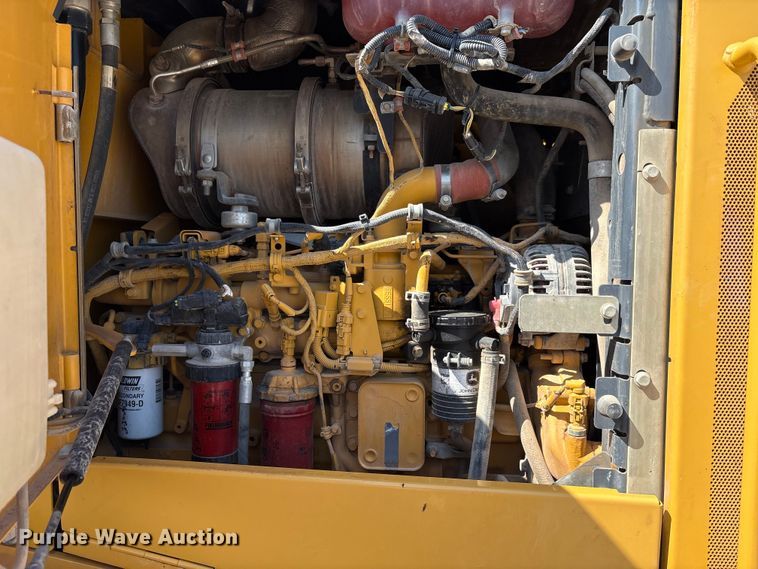 image for item EA7475 2013 John Deere 524K wheel loader