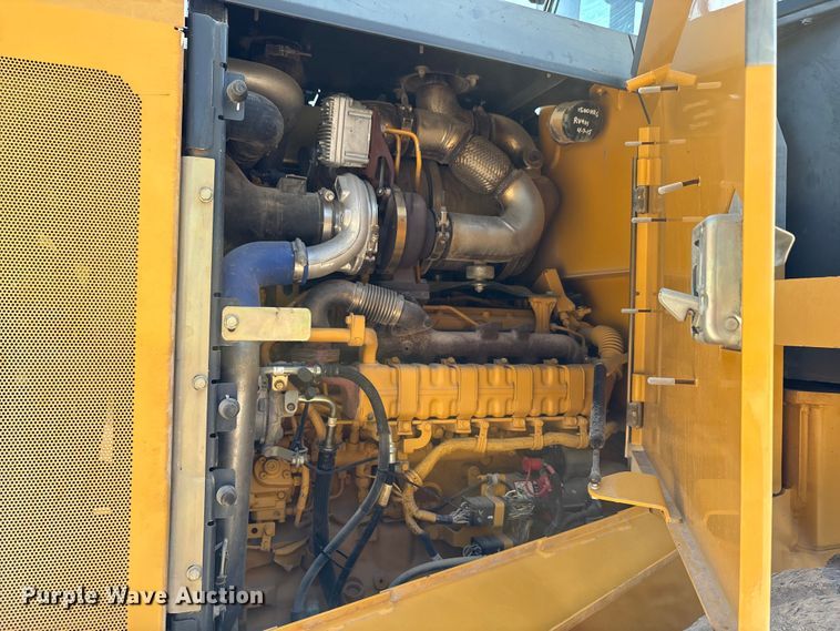 image for item EA7475 2013 John Deere 524K wheel loader