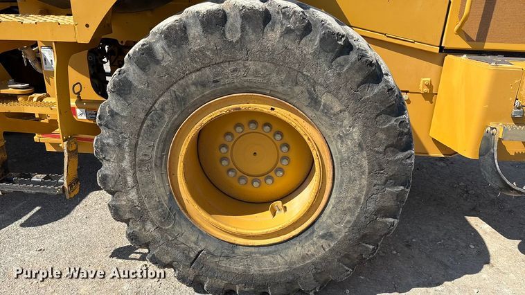 image for item EA7475 2013 John Deere 524K wheel loader