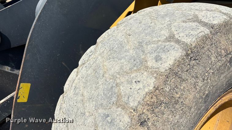 image for item EA7475 2013 John Deere 524K wheel loader