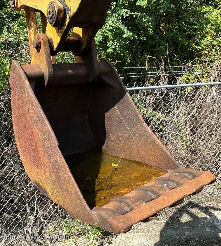 image for item EA7477 1997 Case 580L backhoe