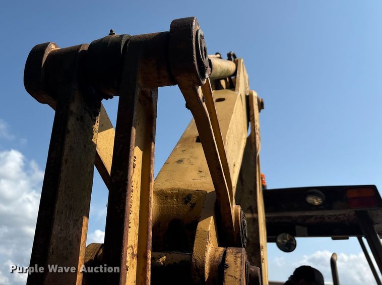 image for item EA7477 1997 Case 580L backhoe