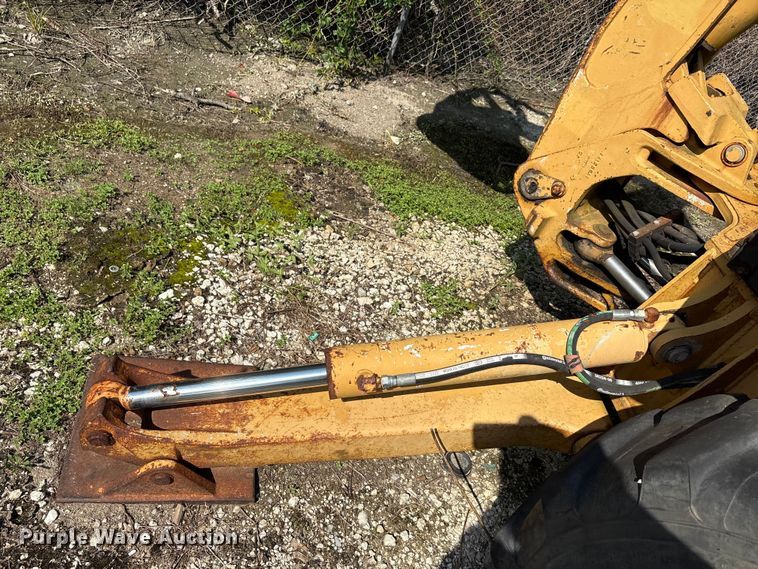 image for item EA7477 1997 Case 580L backhoe