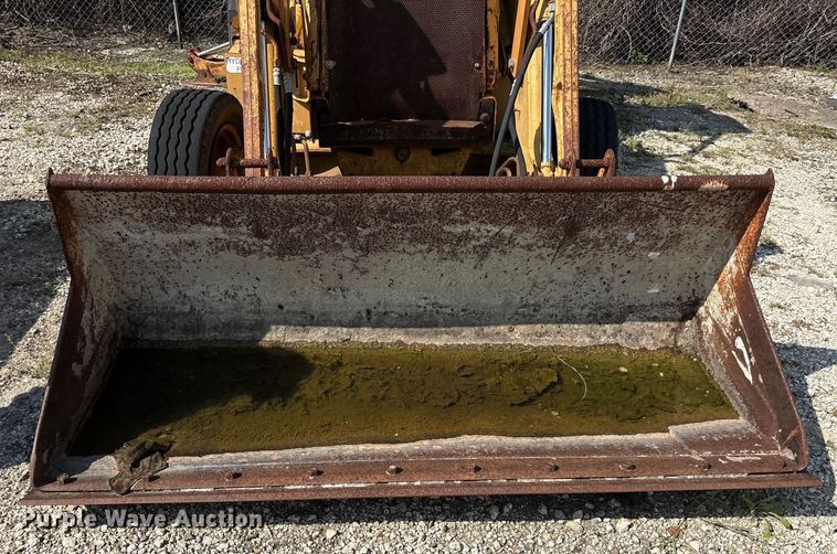 image for item EA7477 1997 Case 580L backhoe