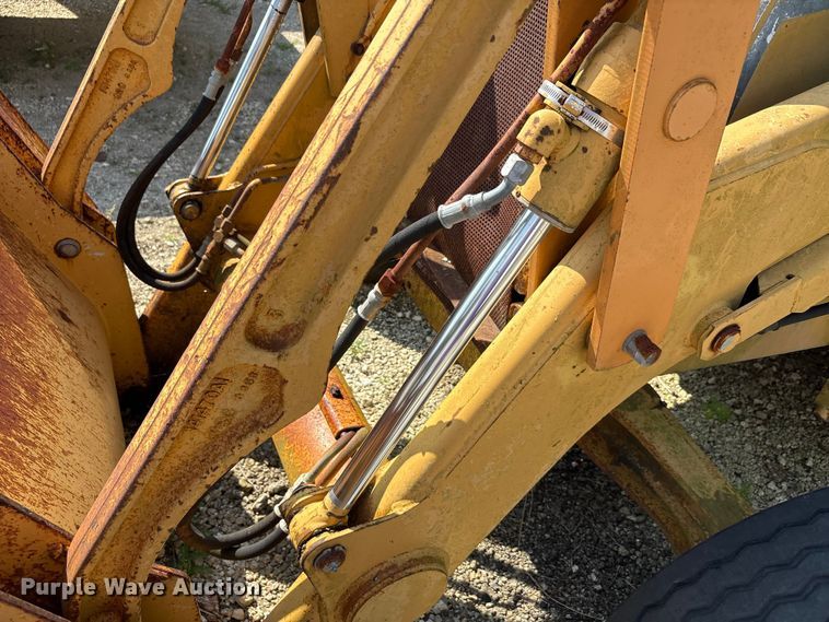 image for item EA7477 1997 Case 580L backhoe