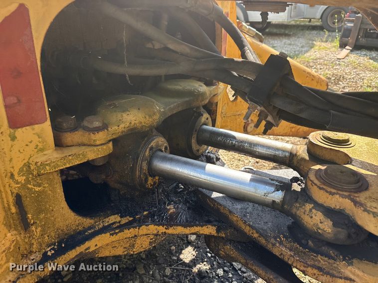 image for item EA7477 1997 Case 580L backhoe