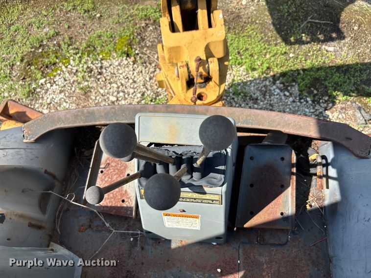 image for item EA7477 1997 Case 580L backhoe