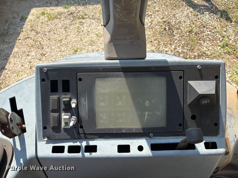 image for item EA7477 1997 Case 580L backhoe