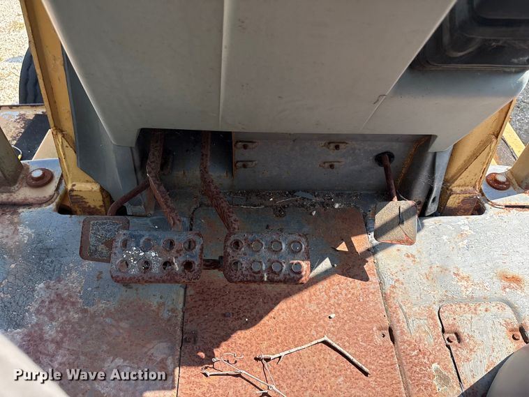 image for item EA7477 1997 Case 580L backhoe