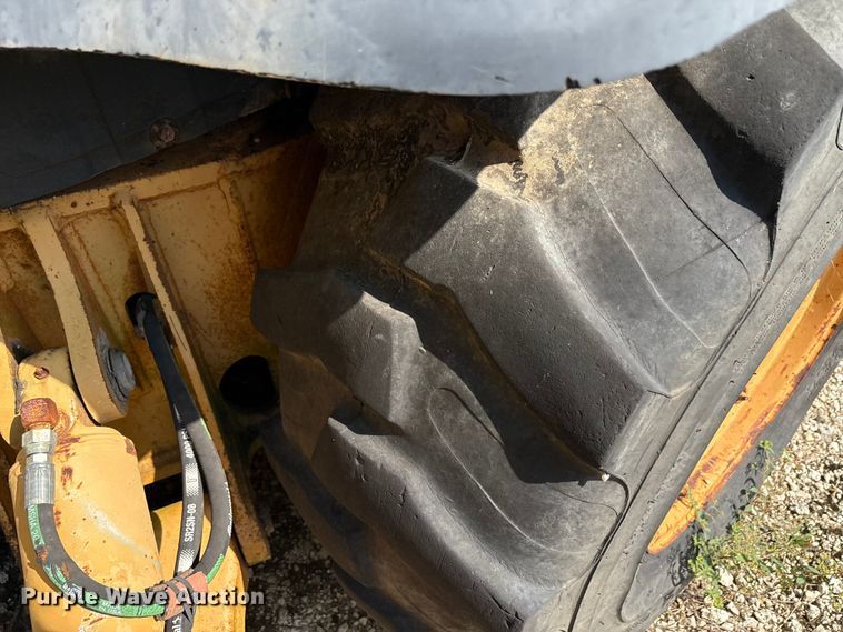 image for item EA7477 1997 Case 580L backhoe