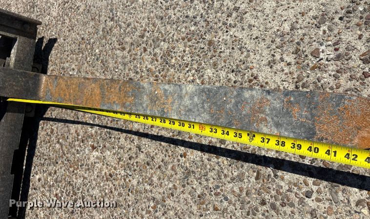 image for item EA7486 Daewoo G25E-3 forklift