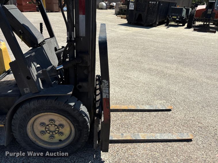 image for item EA7486 Daewoo G25E-3 forklift