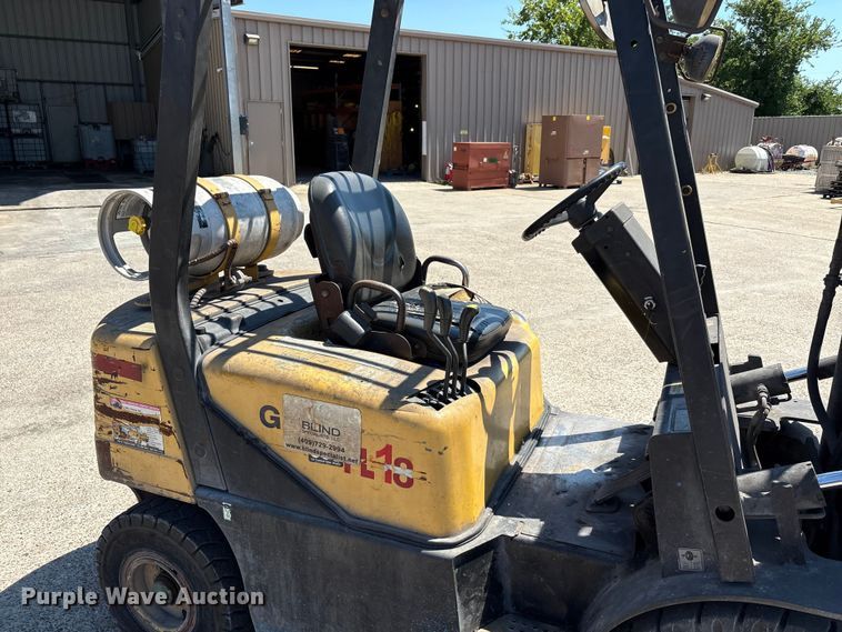 image for item EA7486 Daewoo G25E-3 forklift