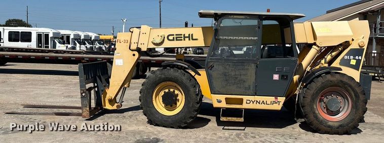 image for item EA7487 Gehl DL944H telehandler