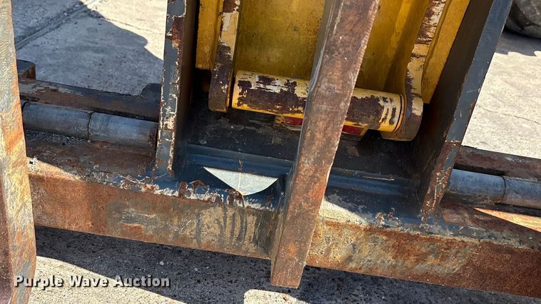 image for item EA7487 Gehl DL944H telehandler