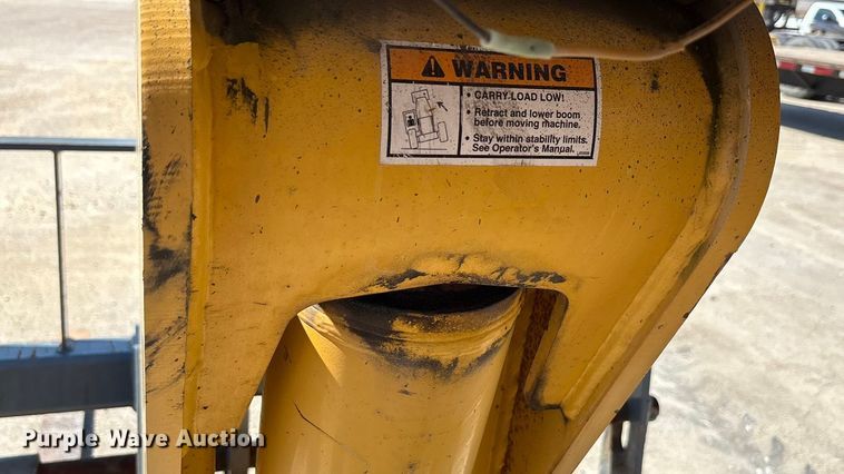 image for item EA7487 Gehl DL944H telehandler
