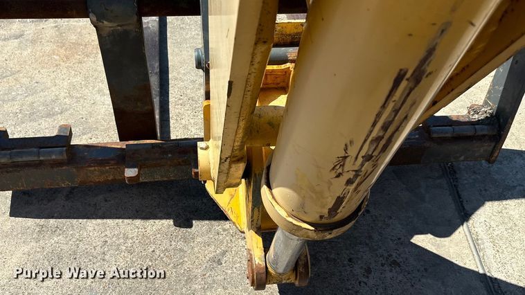 image for item EA7487 Gehl DL944H telehandler