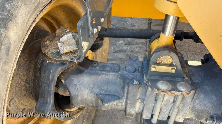 image for item EA7487 Gehl DL944H telehandler