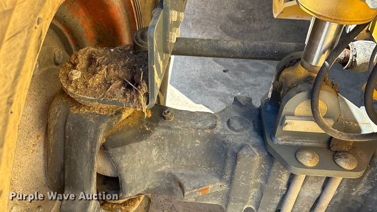 image for item EA7487 Gehl DL944H telehandler