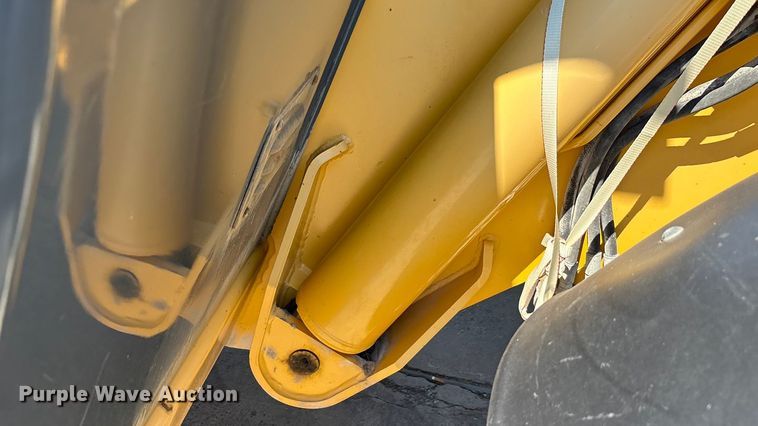 image for item EA7487 Gehl DL944H telehandler