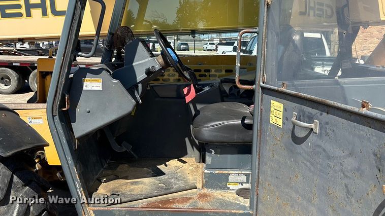 image for item EA7487 Gehl DL944H telehandler