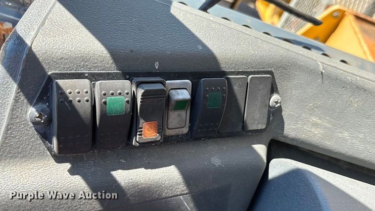 image for item EA7487 Gehl DL944H telehandler