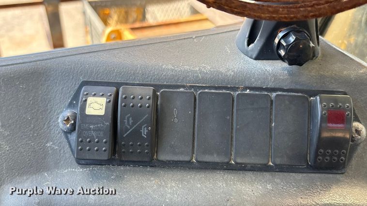 image for item EA7487 Gehl DL944H telehandler