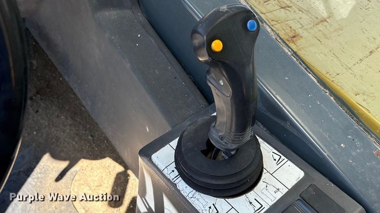 image for item EA7487 Gehl DL944H telehandler