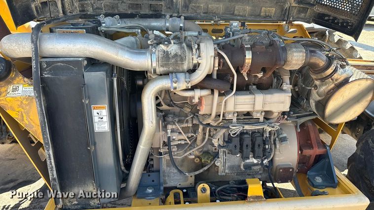 image for item EA7487 Gehl DL944H telehandler