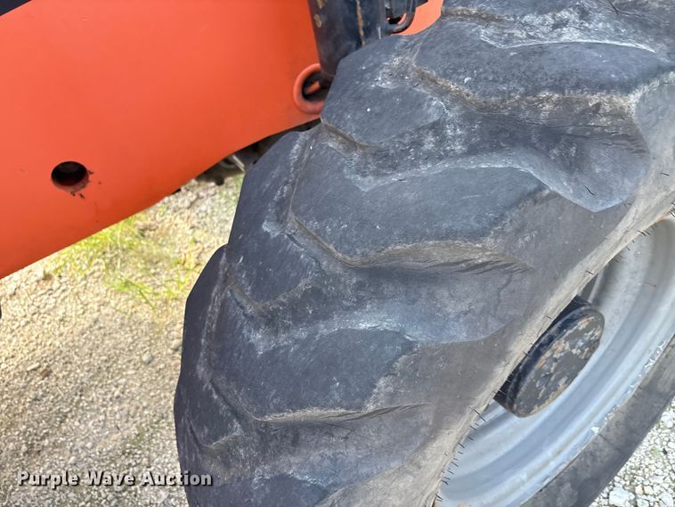 image for item EA7488 2008 JLG Skytrak 8042 telehandler