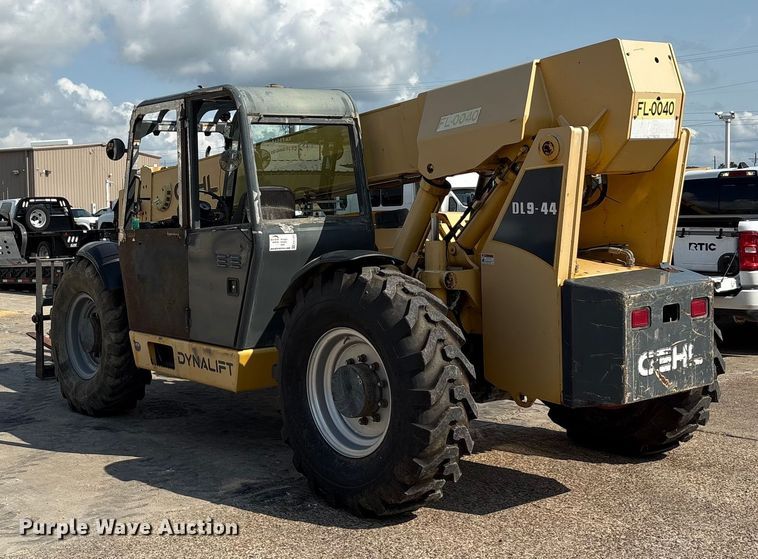 image for item EA7489 2007 Gehl DL944 telehandler