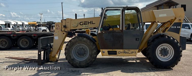 image for item EA7489 2007 Gehl DL944 telehandler