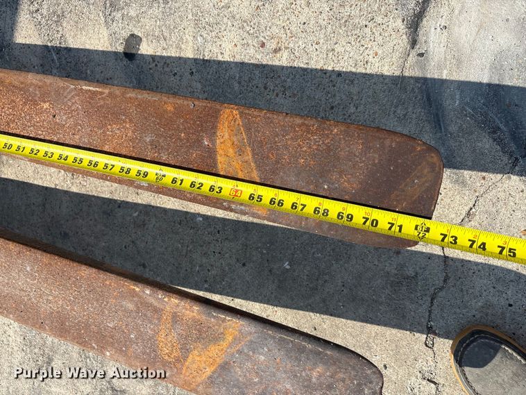 image for item EA7489 2007 Gehl DL944 telehandler