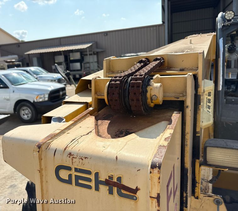image for item EA7489 2007 Gehl DL944 telehandler