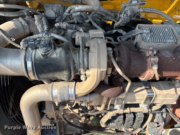 image for item EA7489 2007 Gehl DL944 telehandler