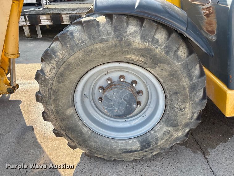 image for item EA7489 2007 Gehl DL944 telehandler