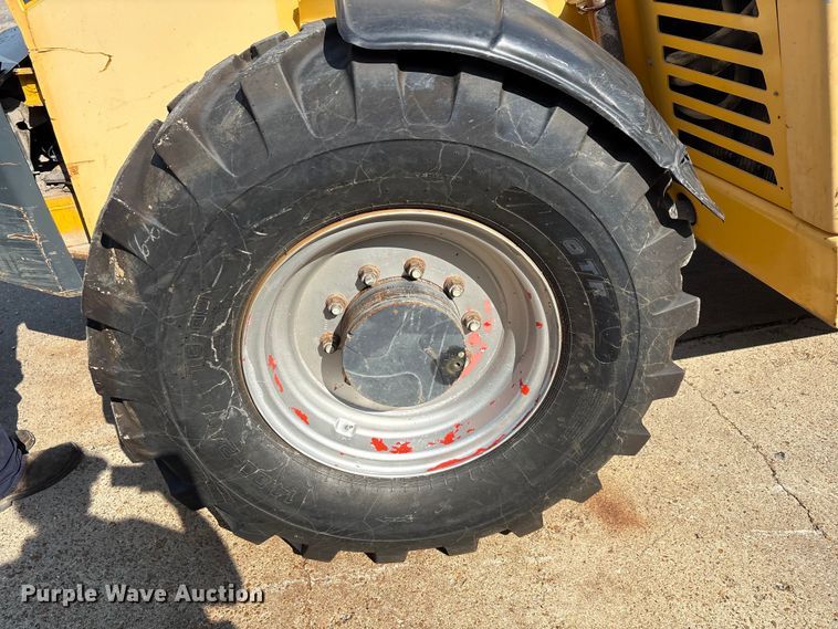 image for item EA7489 2007 Gehl DL944 telehandler