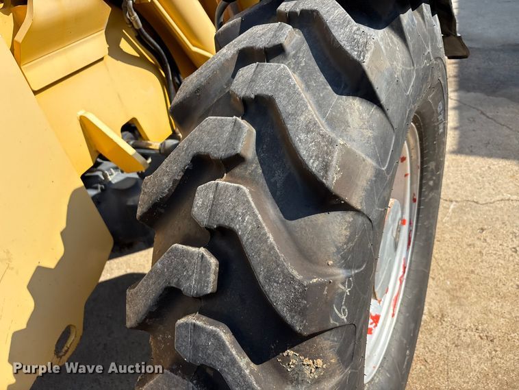 image for item EA7489 2007 Gehl DL944 telehandler