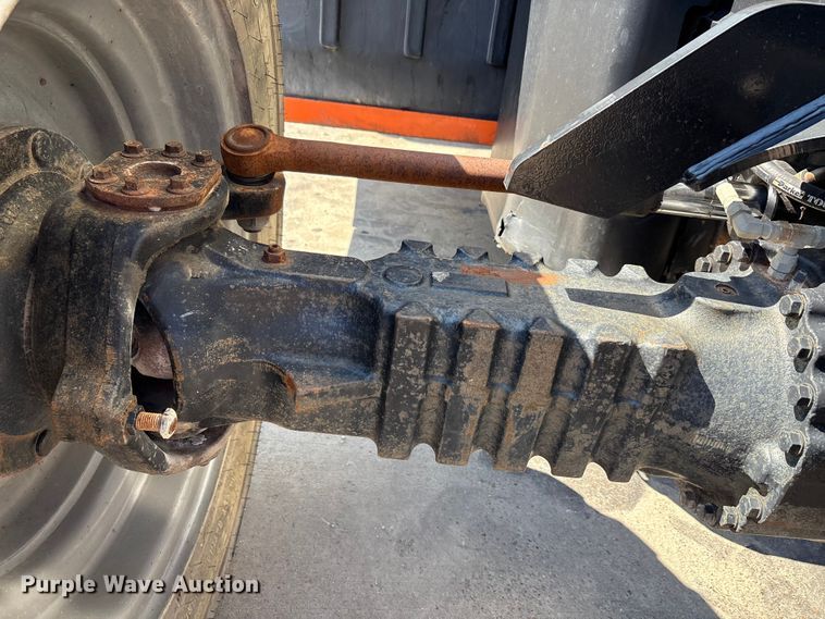 image for item EA7490 2013 JLG G9-43A telehandler