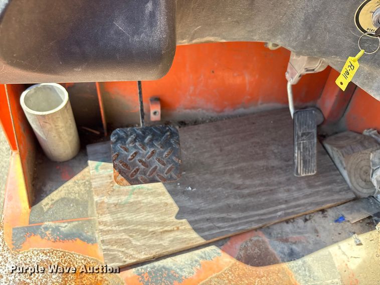 image for item EA7490 2013 JLG G9-43A telehandler