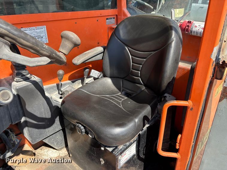 image for item EA7490 2013 JLG G9-43A telehandler