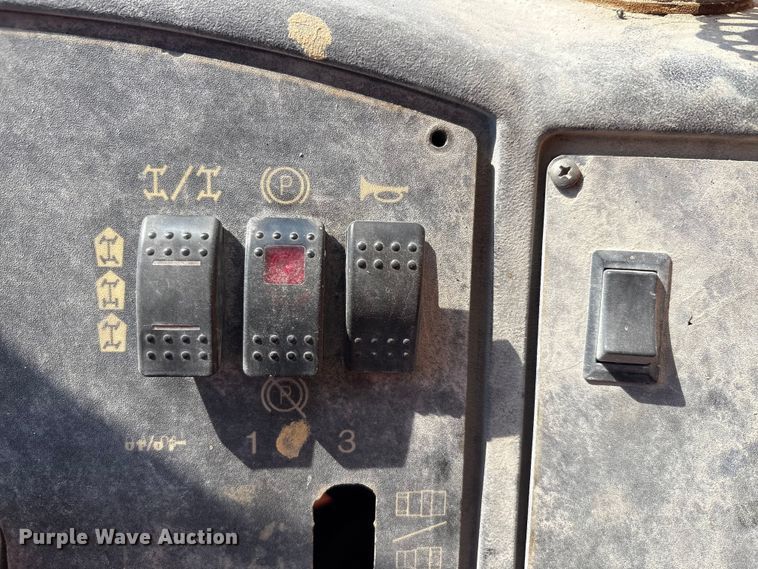 image for item EA7490 2013 JLG G9-43A telehandler