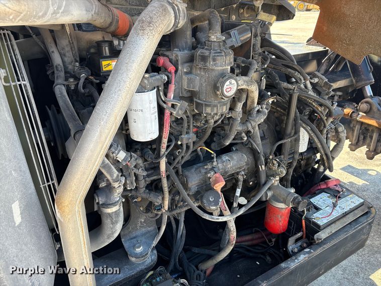 image for item EA7490 2013 JLG G9-43A telehandler