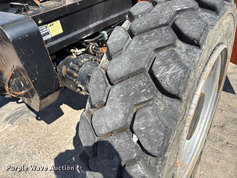 image for item EA7490 2013 JLG G9-43A telehandler