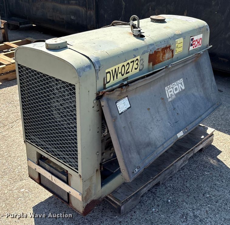 image for item EA7491 Lincoln Electric Classic 300D welder