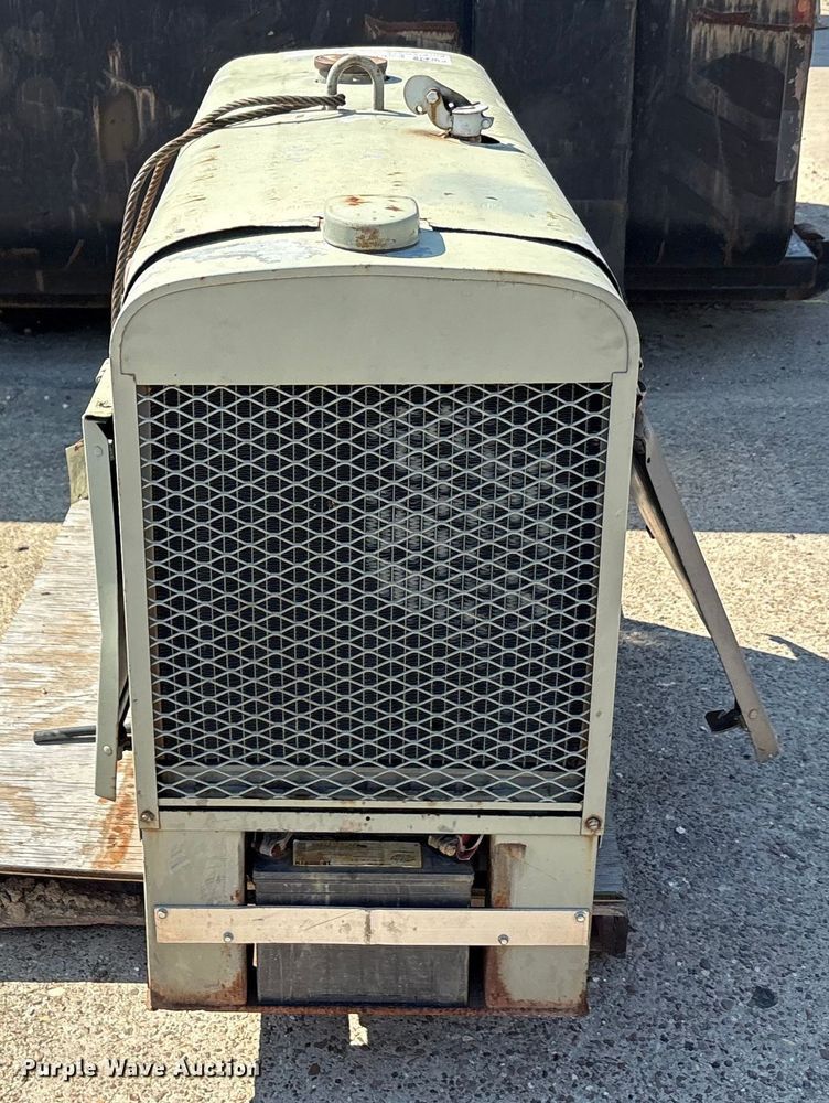 image for item EA7491 Lincoln Electric Classic 300D welder