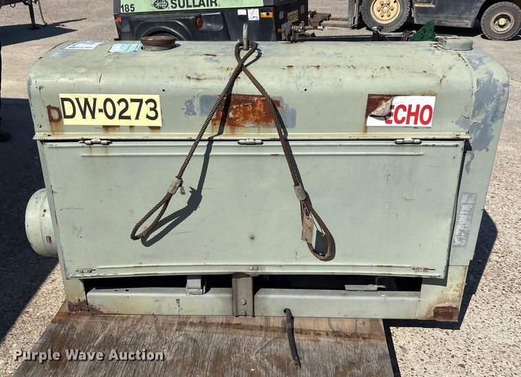 image for item EA7491 Lincoln Electric Classic 300D welder
