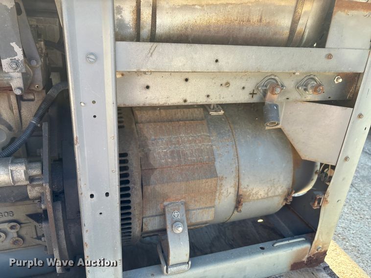 image for item EA7491 Lincoln Electric Classic 300D welder